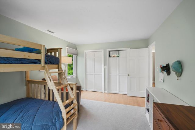 7301 SUMMIT AVE, Chevy Chase, MD 20815