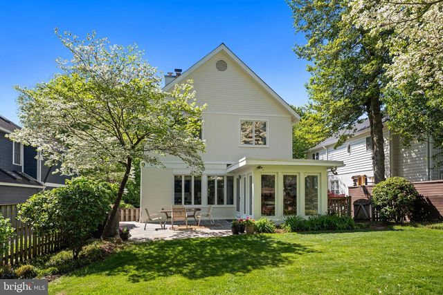 7301 SUMMIT AVE, Chevy Chase, MD 20815