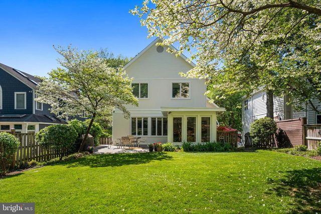 7301 SUMMIT AVE, Chevy Chase, MD 20815
