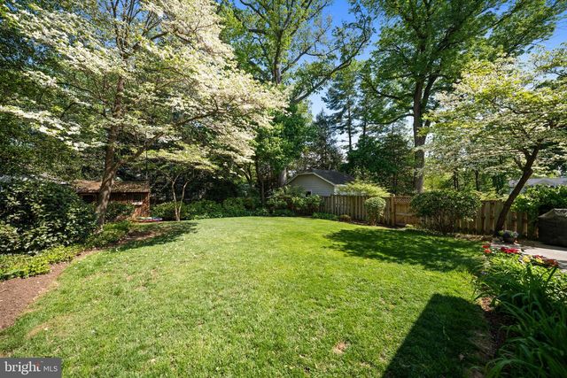 7301 SUMMIT AVE, Chevy Chase, MD 20815