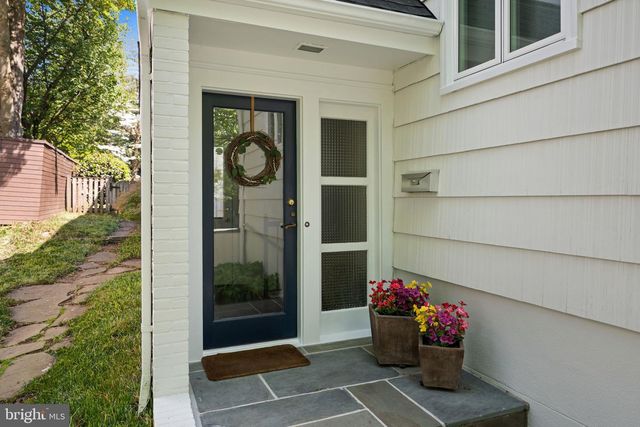 7301 SUMMIT AVE, Chevy Chase, MD 20815