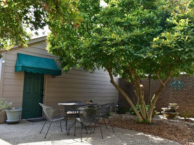 33 Abby Chase, Jeffersonville, IN 47130