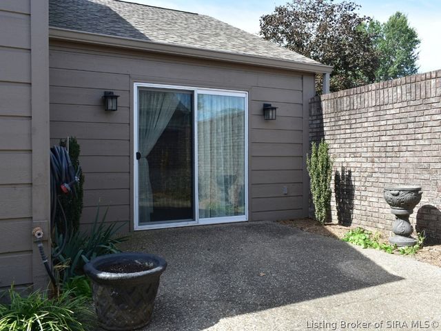 33 Abby Chase, Jeffersonville, IN 47130