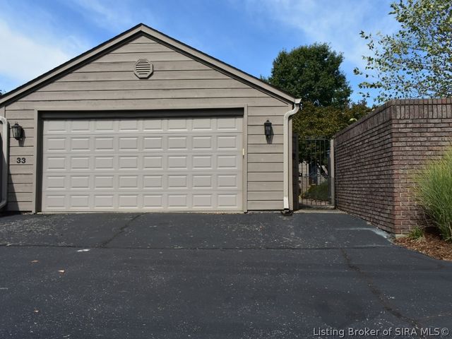 33 Abby Chase, Jeffersonville, IN 47130