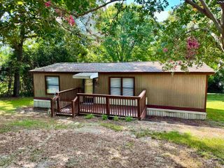 1010 Pineview Street, Camden, SC 29020