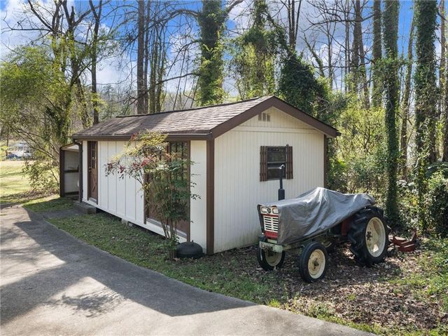 2741 Old Dawsonville Road, Gainesville, GA 30506