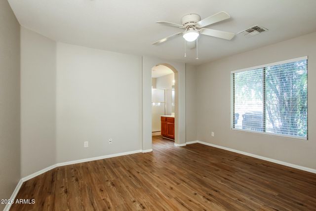 11017 W WILSHIRE Drive, Avondale, AZ 85392