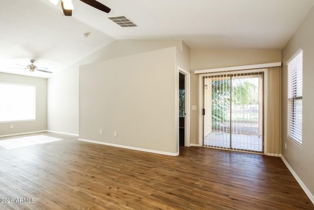 11017 W WILSHIRE Drive, Avondale, AZ 85392