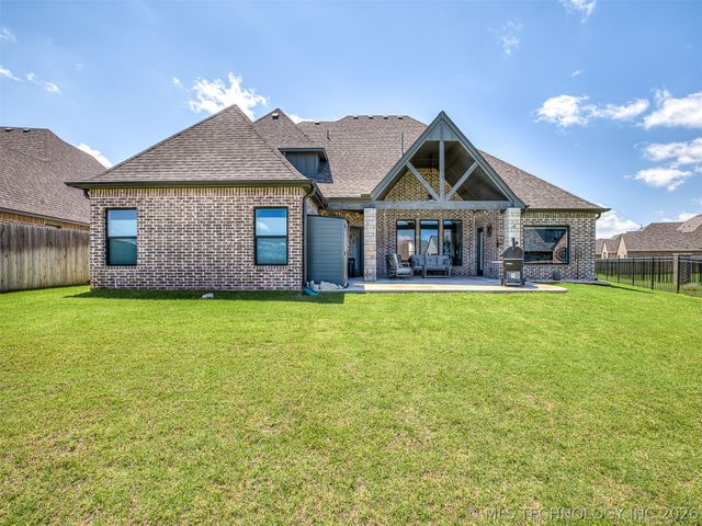 14709 E 79th Street North, Owasso, OK 74055