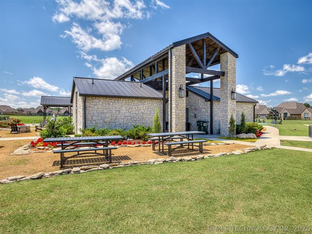 14709 E 79th Street North, Owasso, OK 74055