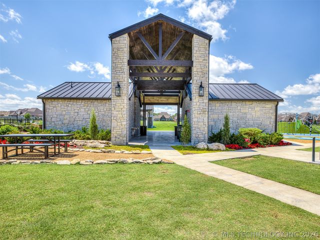 14709 E 79th Street North, Owasso, OK 74055