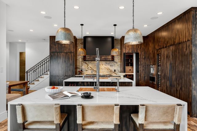 300 Ridgecrest Drive, Saddlebrooke, MO 65630