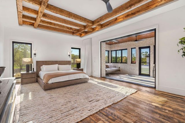 300 Ridgecrest Drive, Saddlebrooke, MO 65630