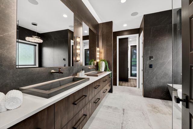 300 Ridgecrest Drive, Saddlebrooke, MO 65630