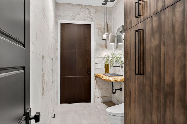 300 Ridgecrest Drive, Saddlebrooke, MO 65630