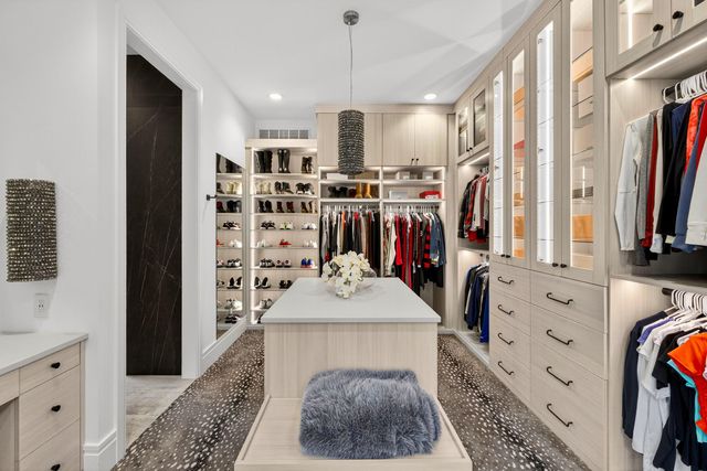 300 Ridgecrest Drive, Saddlebrooke, MO 65630