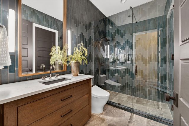 300 Ridgecrest Drive, Saddlebrooke, MO 65630