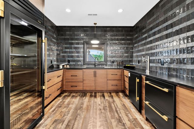 300 Ridgecrest Drive, Saddlebrooke, MO 65630