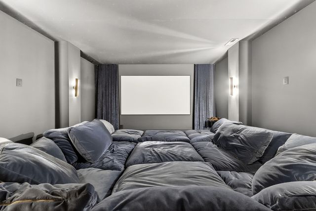 300 Ridgecrest Drive, Saddlebrooke, MO 65630