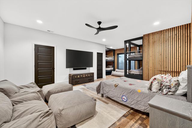 300 Ridgecrest Drive, Saddlebrooke, MO 65630