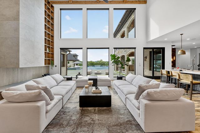 300 Ridgecrest Drive, Saddlebrooke, MO 65630