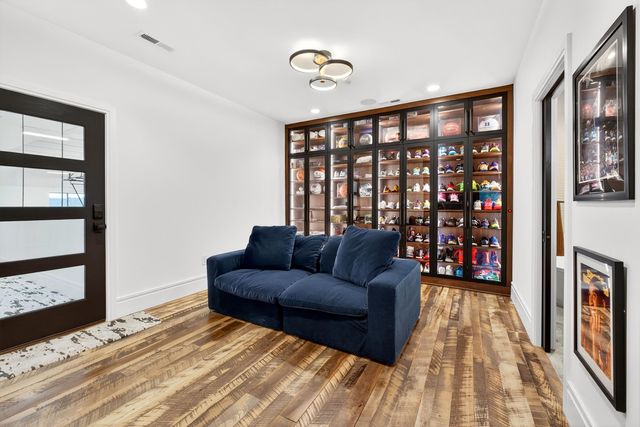 300 Ridgecrest Drive, Saddlebrooke, MO 65630