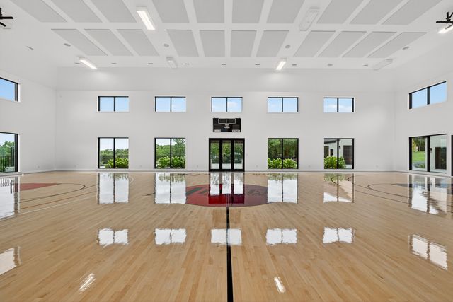 300 Ridgecrest Drive, Saddlebrooke, MO 65630