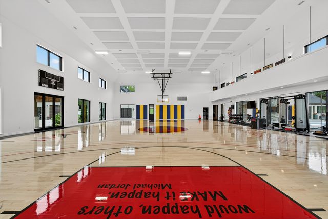 300 Ridgecrest Drive, Saddlebrooke, MO 65630