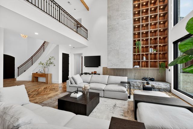 300 Ridgecrest Drive, Saddlebrooke, MO 65630