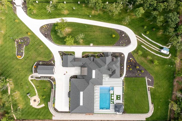 300 Ridgecrest Drive, Saddlebrooke, MO 65630