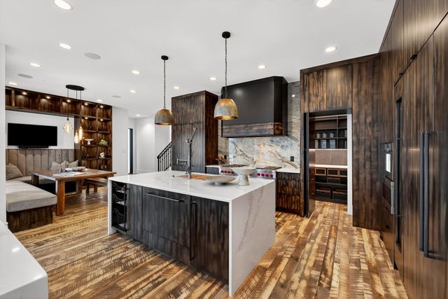 300 Ridgecrest Drive, Saddlebrooke, MO 65630