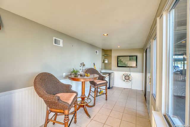 528 LIGHTHOUSE DR # 6, Horseshoe Bay, TX 78657