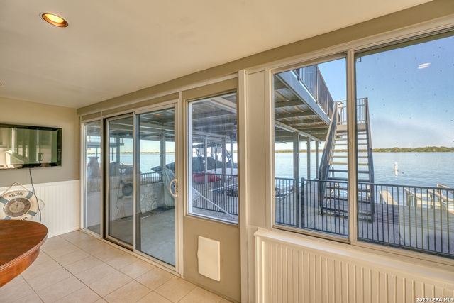 528 LIGHTHOUSE DR # 6, Horseshoe Bay, TX 78657