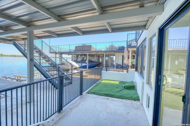 528 LIGHTHOUSE DR # 6, Horseshoe Bay, TX 78657