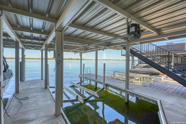 528 LIGHTHOUSE DR # 6, Horseshoe Bay, TX 78657