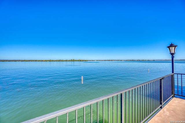 528 LIGHTHOUSE DR # 6, Horseshoe Bay, TX 78657