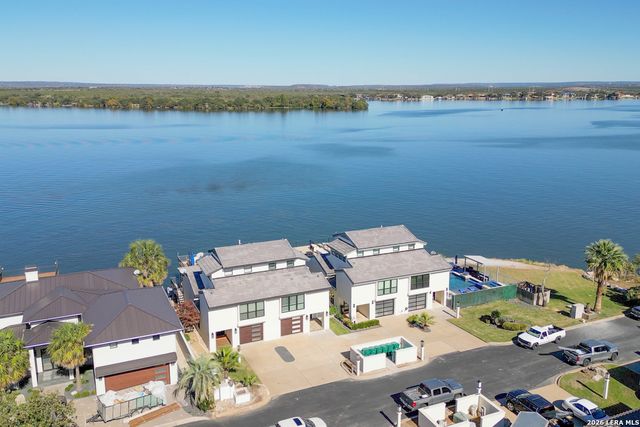 528 LIGHTHOUSE DR # 6, Horseshoe Bay, TX 78657