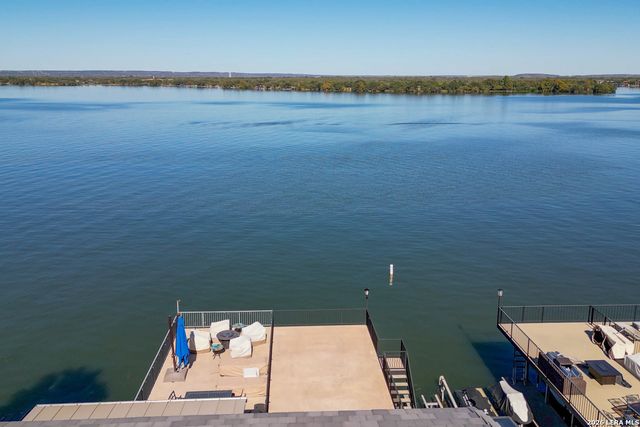 528 LIGHTHOUSE DR # 6, Horseshoe Bay, TX 78657