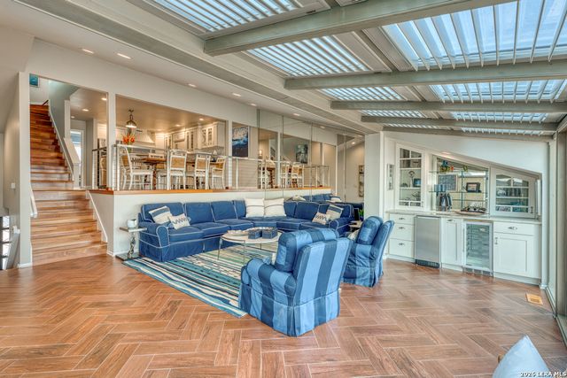 528 LIGHTHOUSE DR # 6, Horseshoe Bay, TX 78657