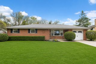 629 N Wren Avenue, Palatine, IL 60067