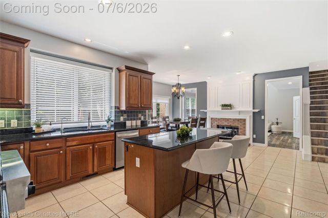 16223 Oak Forest Court, Northville Township, MI 48168