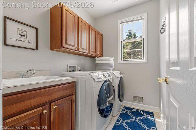 16223 Oak Forest Court, Northville Township, MI 48168