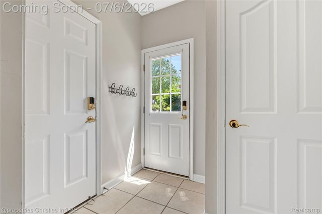 16223 Oak Forest Court, Northville Township, MI 48168