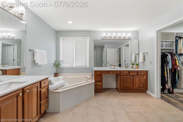 16223 Oak Forest Court, Northville Township, MI 48168