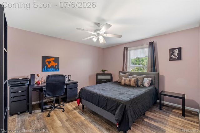 16223 Oak Forest Court, Northville Township, MI 48168