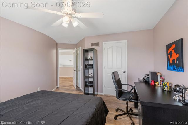 16223 Oak Forest Court, Northville Township, MI 48168
