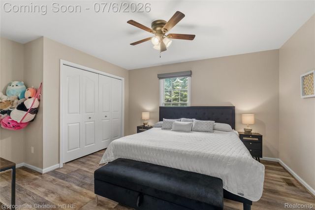 16223 Oak Forest Court, Northville Township, MI 48168