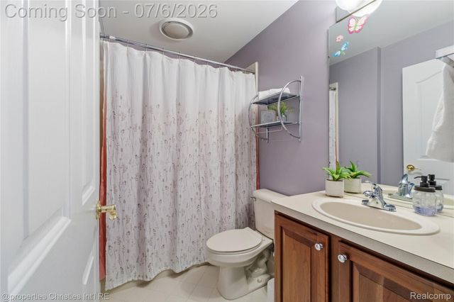 16223 Oak Forest Court, Northville Township, MI 48168