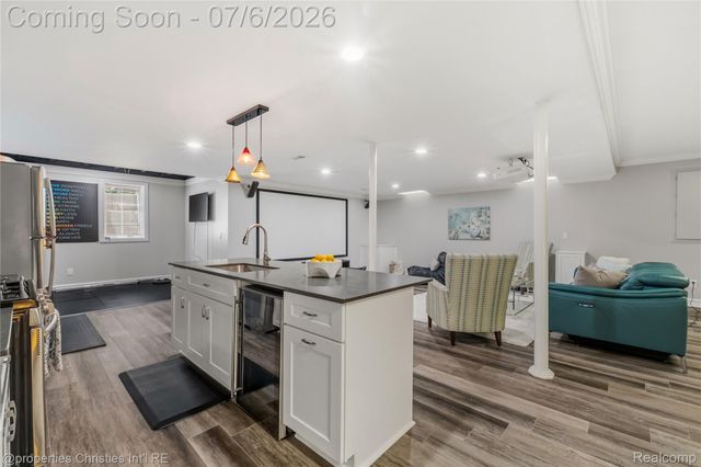 16223 Oak Forest Court, Northville Township, MI 48168