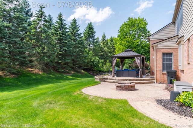 16223 Oak Forest Court, Northville Township, MI 48168